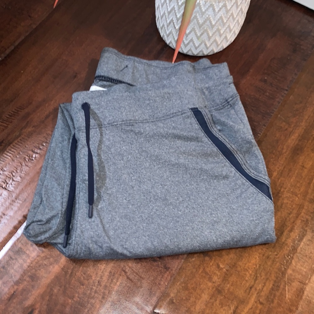 Women’s Columbia PFG Lightweight jogging Pants size Medium M